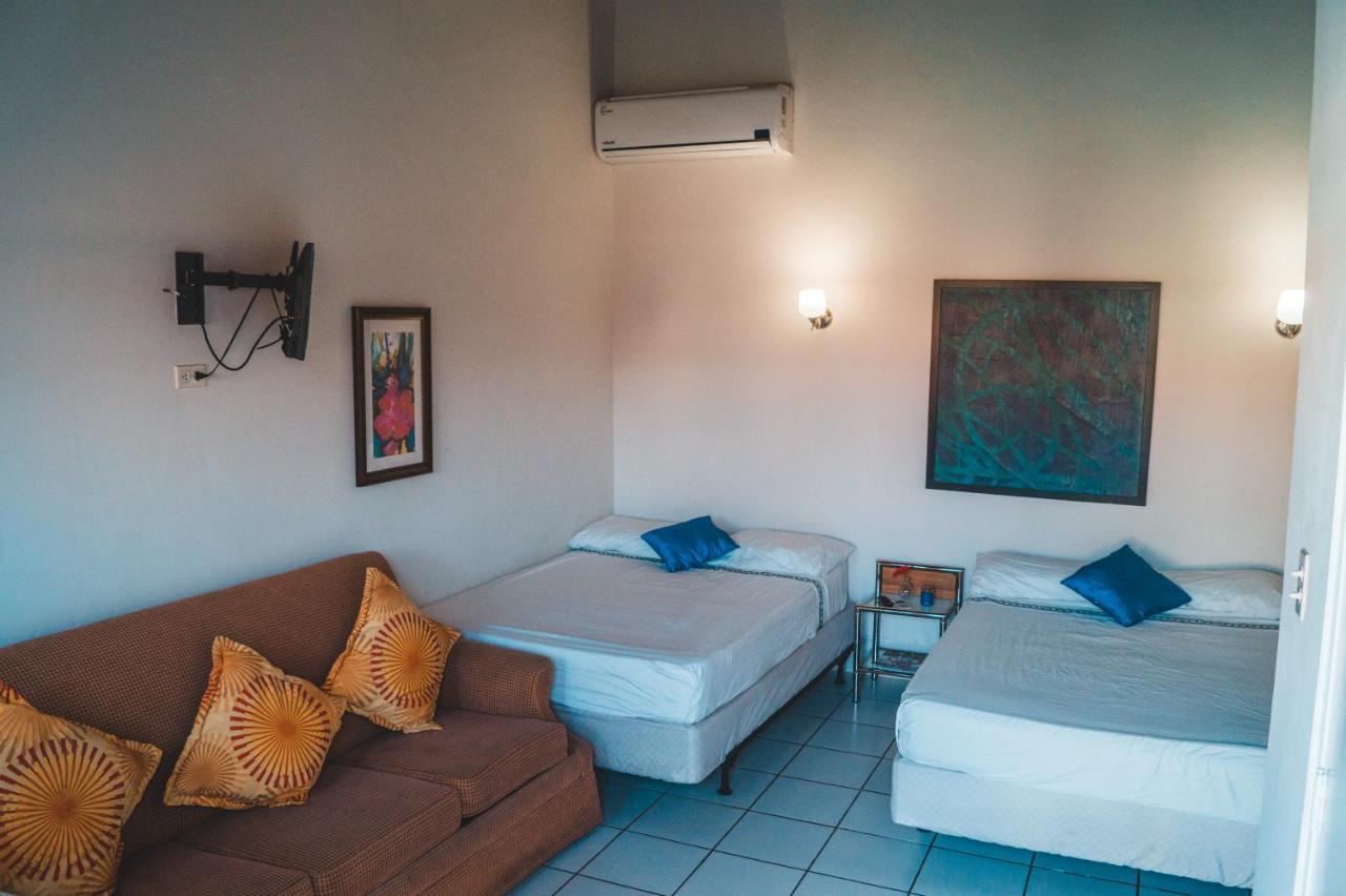 אורנג'סטאד Courtesy Apartments Aruba מראה חיצוני תמונה